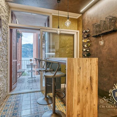 City Central Apartment Romantic Lakefront Balcony - Malcesine - Porto Vecchio 11 Exterior photo