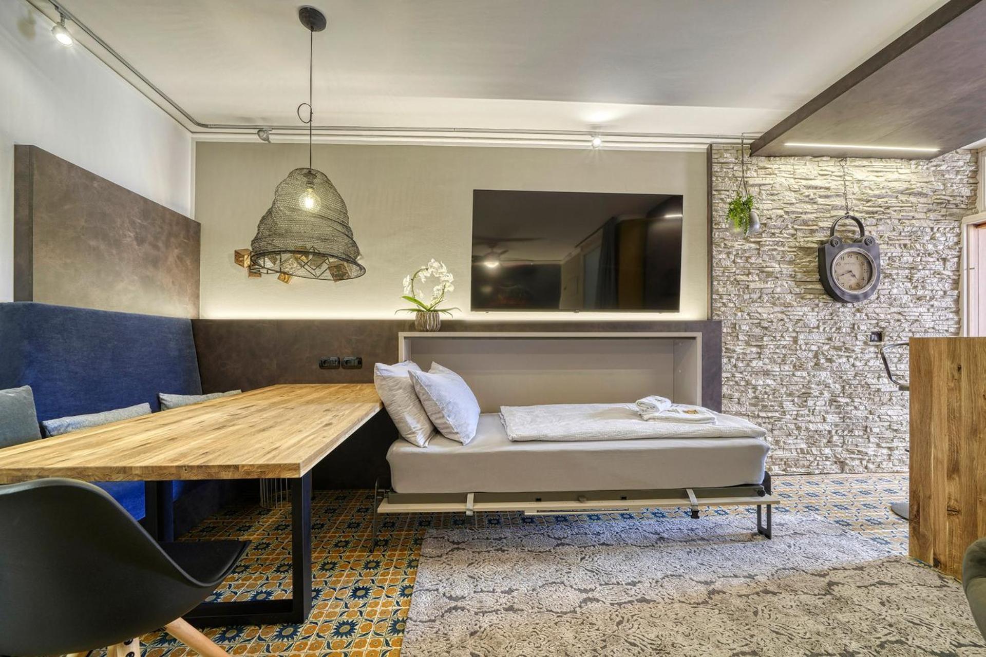 City Central Apartment Romantic Lakefront Balcony - Malcesine - Porto Vecchio 11 Exterior photo